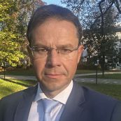 Dr Piotr Kędziora