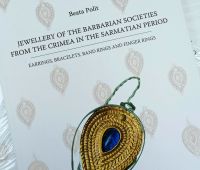 Książka o biżuterii z Krymu: sukces absolwentki IA UMCS