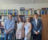 Pierwsi absolwenci międzynarodowych stosunków gospodarczych