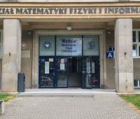 Nowy napis z nazwą Wydziału od dziś wita odwiedzających!