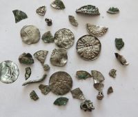 Kolejne średniowieczne artefakty odkryte w...