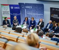 Debata o dobrostanie pracowników i użytkowników bibliotek 