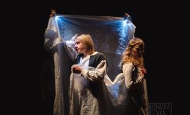 „Nie wiem?” – spektakl Teatru NOTOCO Kazuu w Chatce Żaka