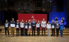 Studenci Wydziału Filologicznego ze Stypendiami Marszałka...