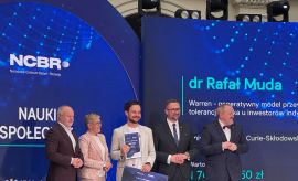 Dr Rafał Muda wraz z UMCS laureatem XV edycji Programu...