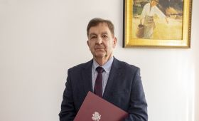 Akt nominacyjny dla prof. Włodzimierza Piątkowskiego