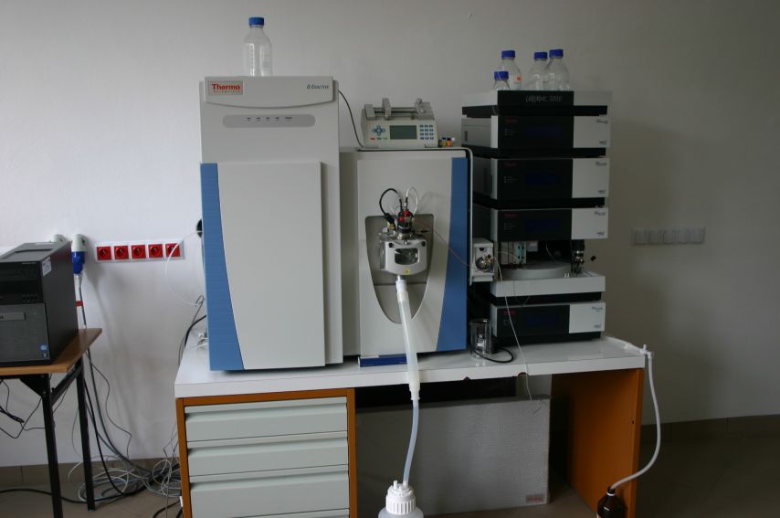 Chromatograf cieczowy sprzężony z detektorem DAD