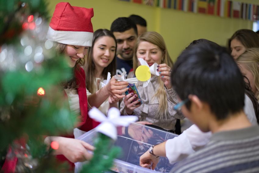Christmas on campus: International Holidays Gathering 2017