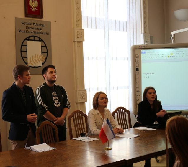 Warsztaty debat oksfordzkich dla uczniów z XXI Liceum...