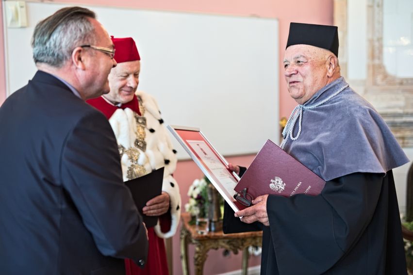 Tytuł doktora honoris causa dla prof. dr. hab. Michała Śliwy