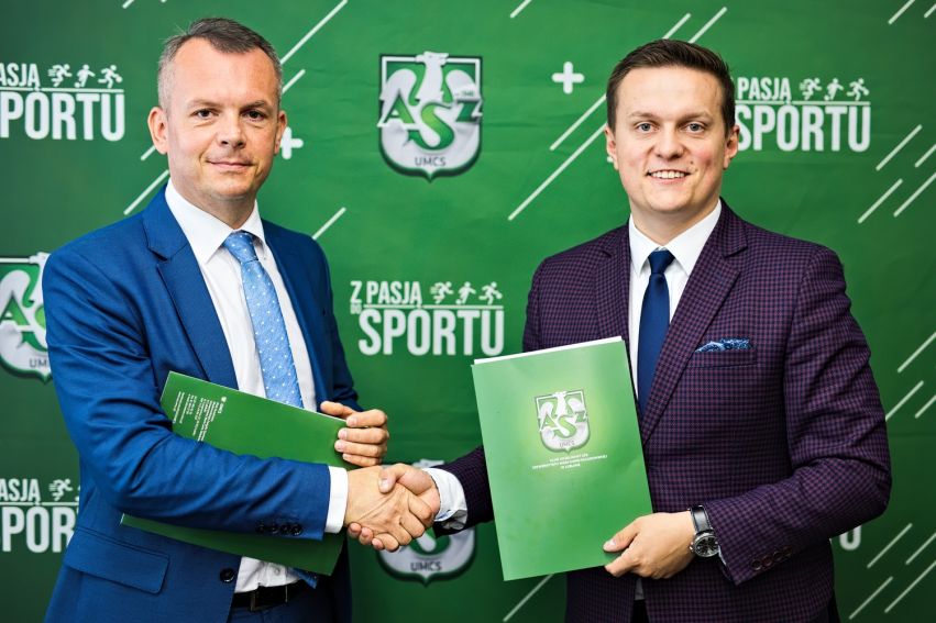 Podpisanie umowy sponsorskiej z Luxiona Poland