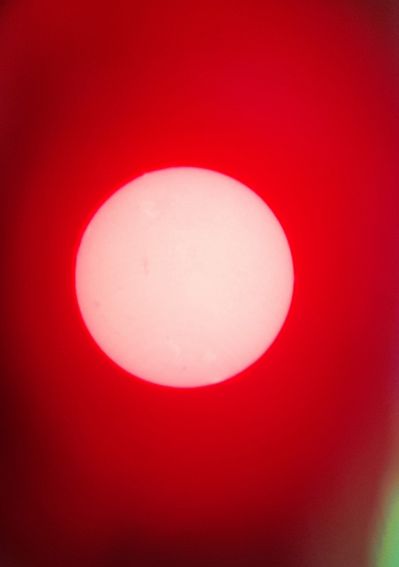 Pokazy Słońca przez teleskop
