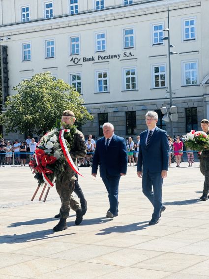 Święto Wojska Polskiego - uroczysty przemarsz i Apel na...