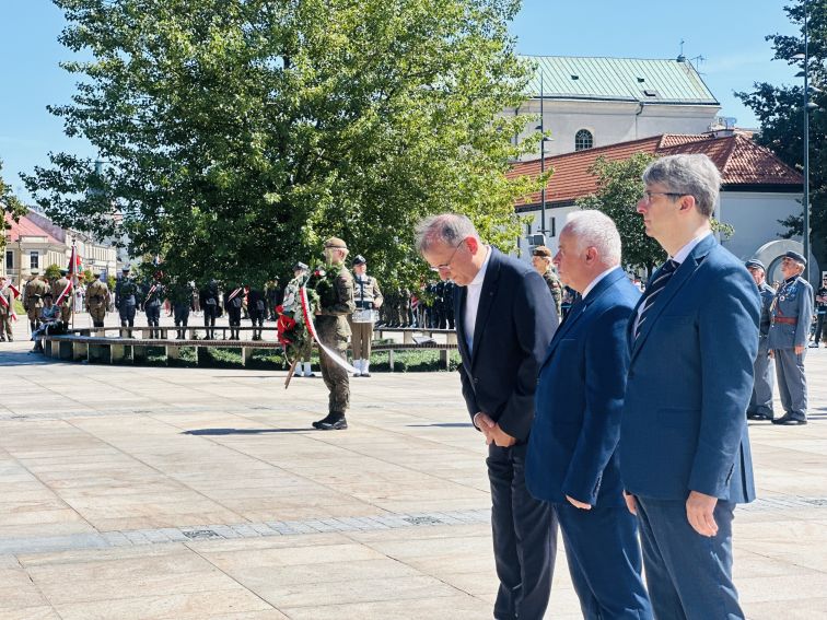 Święto Wojska Polskiego - uroczysty przemarsz i Apel na...