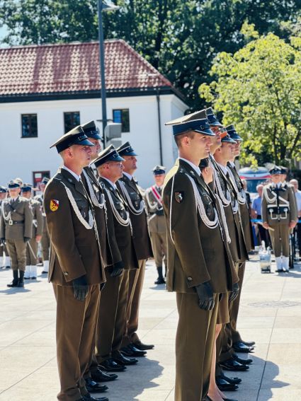 Święto Wojska Polskiego - uroczysty przemarsz i Apel na...