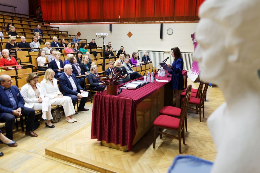 Konferencja "Maria Curie-Skłodowska, niecodzienna...