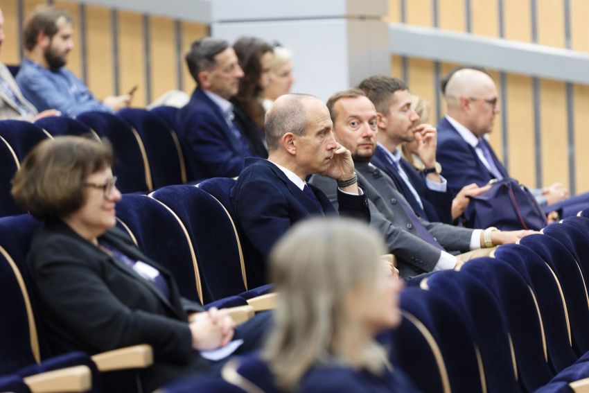 Konferencja Polskiej Sekcji Międzynarodowego...