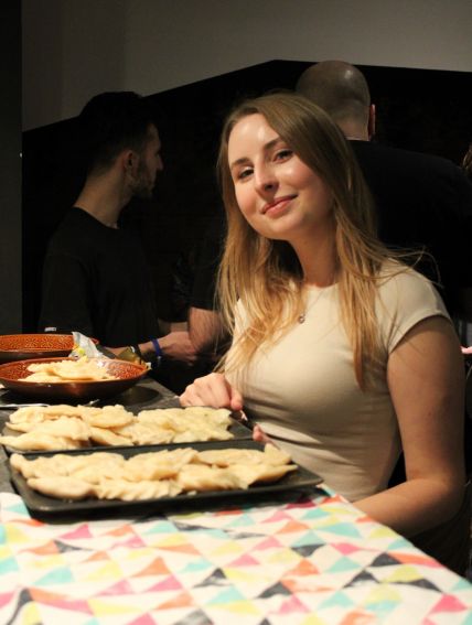 Warsztaty lepienia pierogów dla studentów zagranicznych