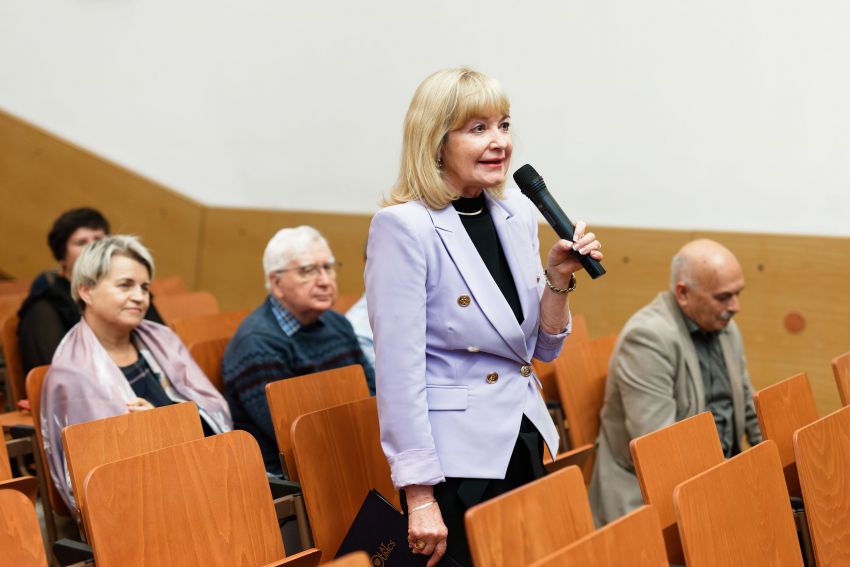 Spotkanie z pisarką Ałbeną Grabowska (relacja)