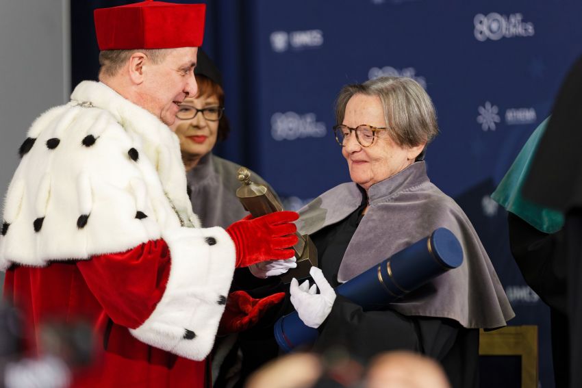 Uroczystość nadania tytułów DHC Anne Applebaum, Agnieszce...