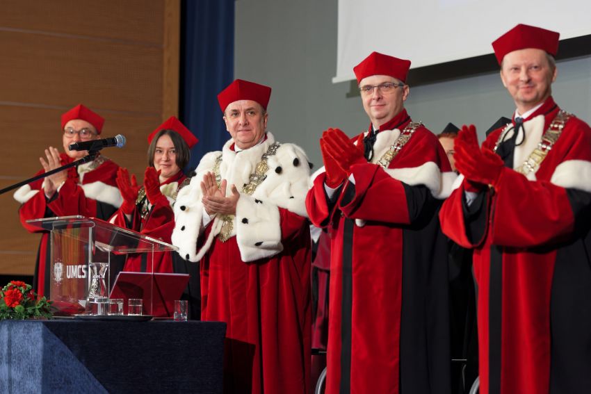 Uroczystość nadania tytułów DHC Anne Applebaum, Agnieszce...