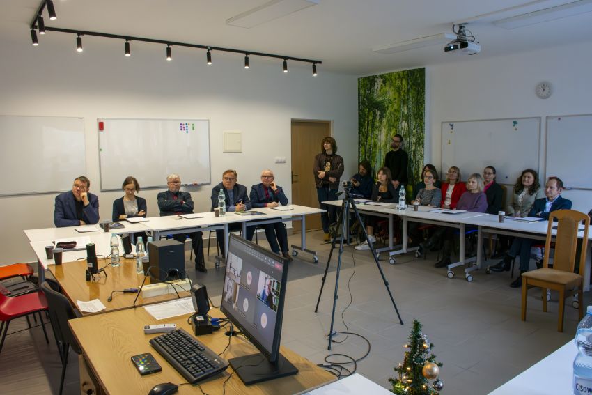 Seminarium naukowe - Żyć mądrze, dobrze i pięknie -...