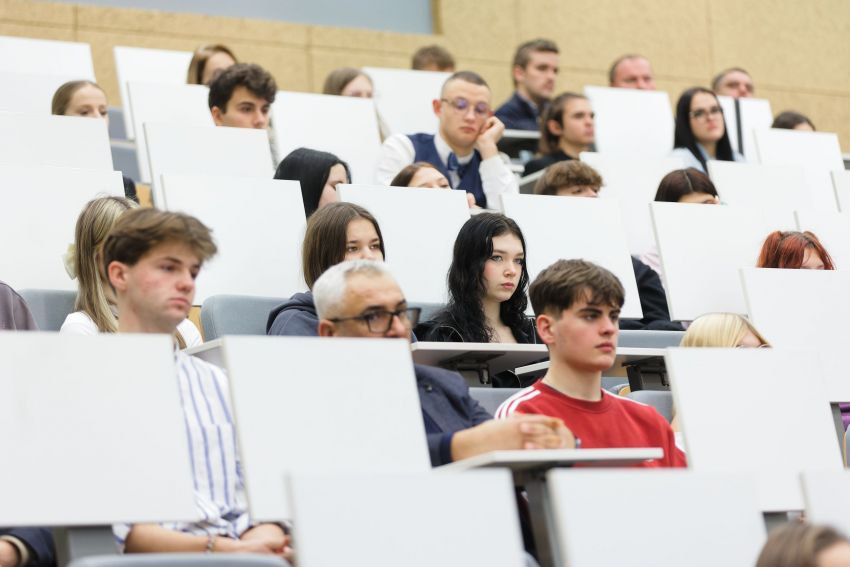 Edukacja i szkolnictwo zawodowe w kontekście ochrony...