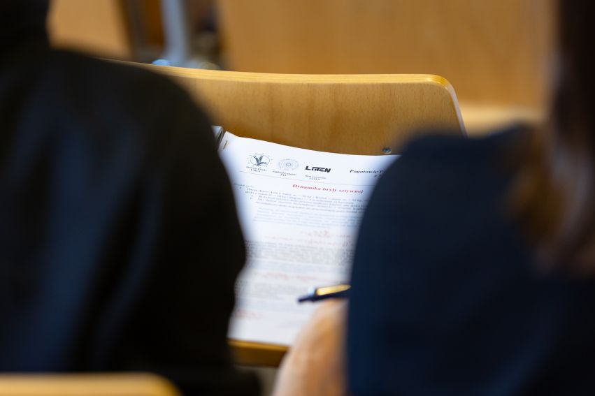 Pogotowie przedmaturalne z fizyki
