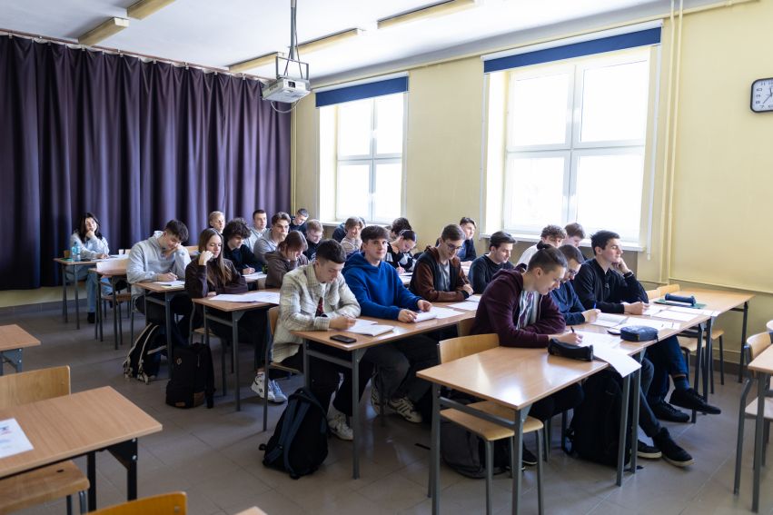 Pogotowie przedmaturalne z fizyki