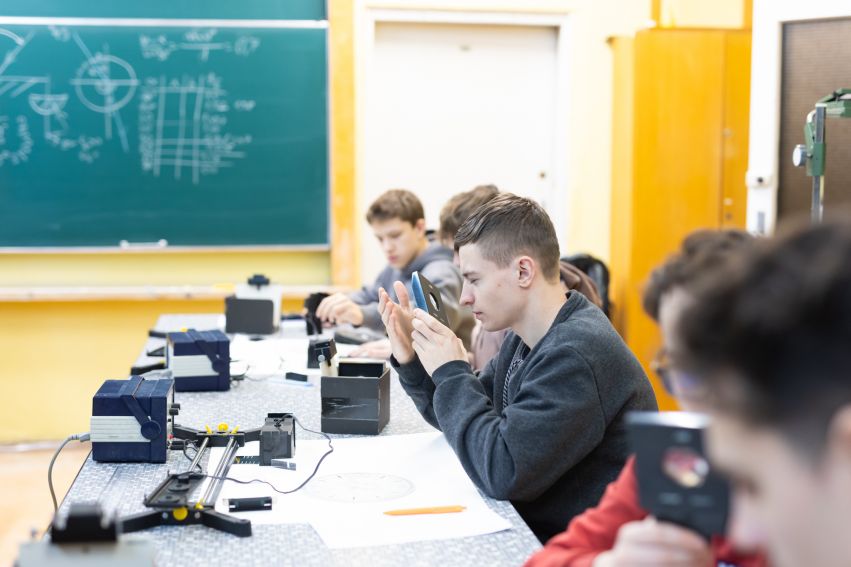 Pogotowie przedmaturalne z fizyki
