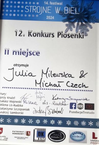 Dyplomy studentów
