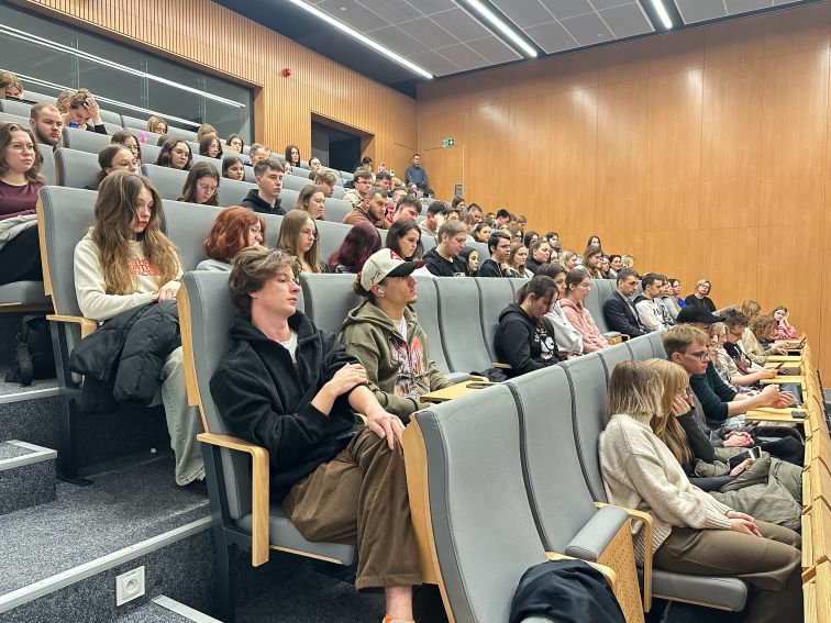 Spotkanie z Łukaszem Jabłońskim w ramach cyklu Open Debates