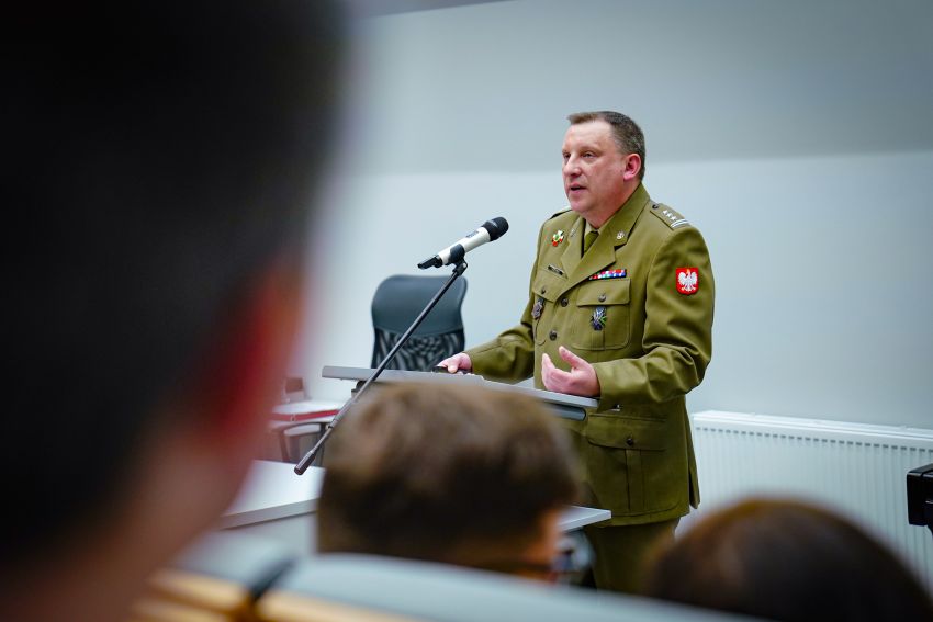 "Tarcza Wschód" – wykład płk. Tomasza Czekirdy