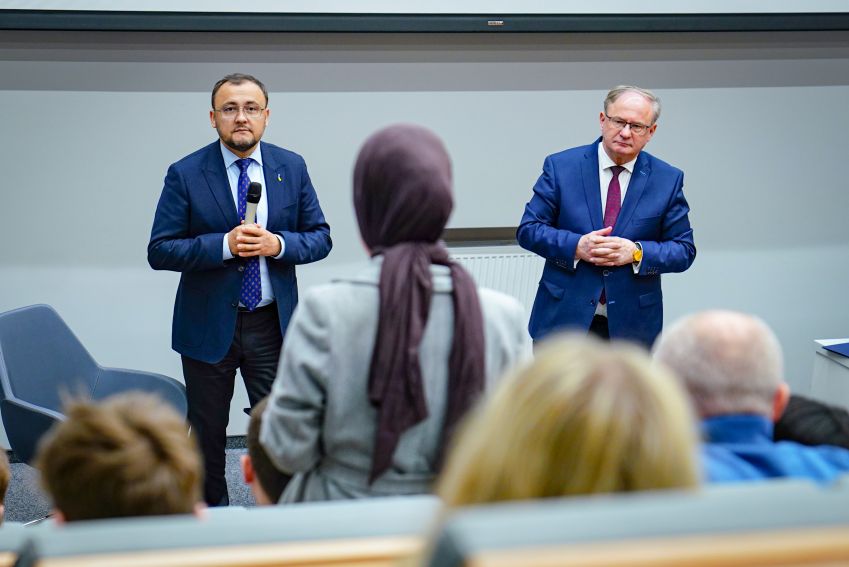 Rozmowy dyplomatyczne z Ambasadorem Ukrainy JE Vasylem...