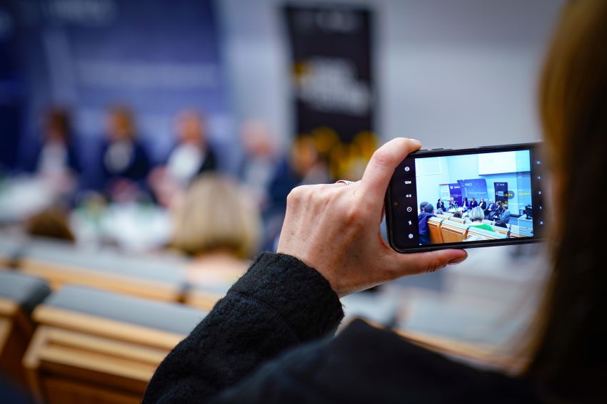 XI Lubelskie Forum Bibliologów Informatologów i...