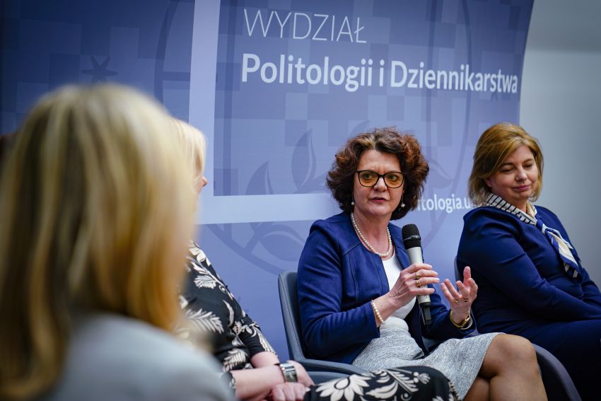 XI Lubelskie Forum Bibliologów Informatologów i...