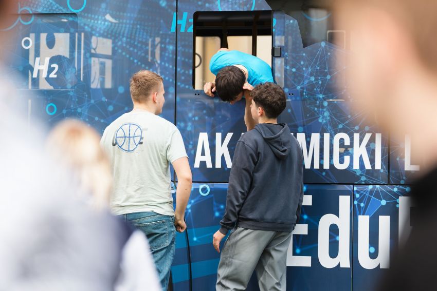 EduBus - Mobilny Demonstrator Nauki