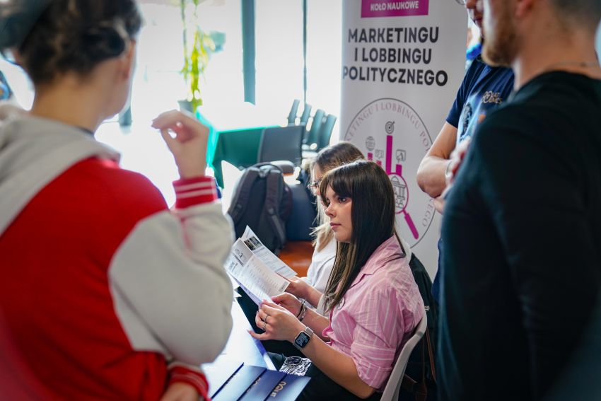 Drzwi Otwarte 2025 na Wydziale Politologii i Dziennikarstwa