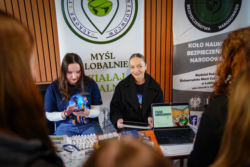 Drzwi Otwarte 2025 na Wydziale Politologii i Dziennikarstwa