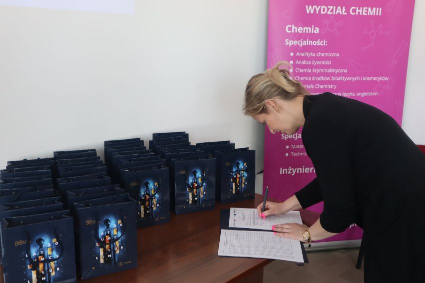 Co chemikowi w duszy gra?