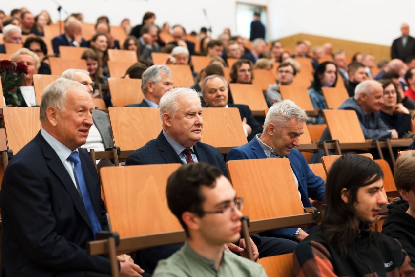 Odnowienie doktoratu prof. Ryszarda Szczygła