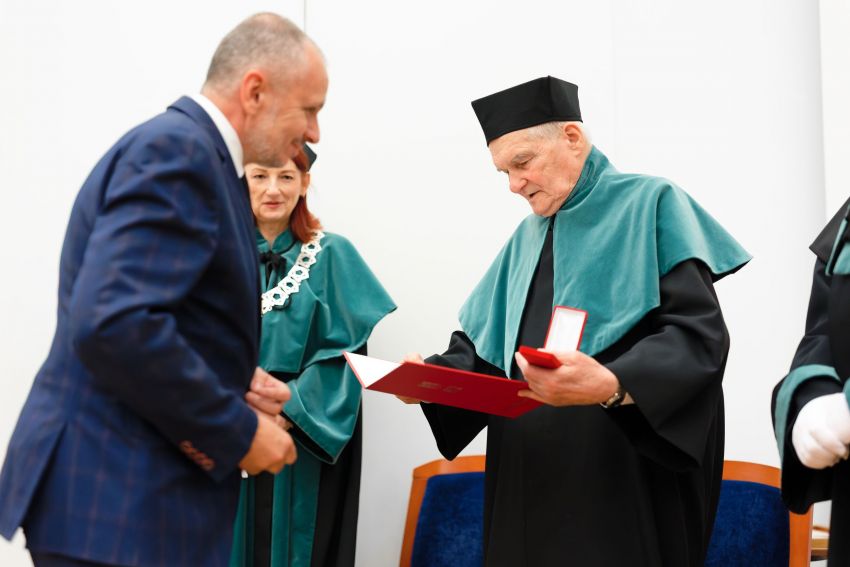 Odnowienie doktoratu prof. Ryszarda Szczygła