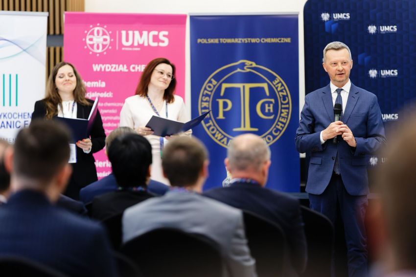 Otwarcie konferencji "Fizykochemia granic faz" 
