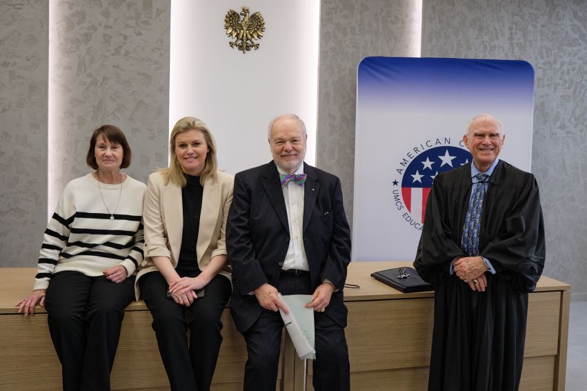 Relacja zdjęciowa z Amerykańskiego pokazowego procesu...