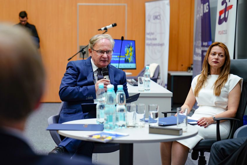 Konferencja pt. "Rozszerzanie UE czy pogłębianie...