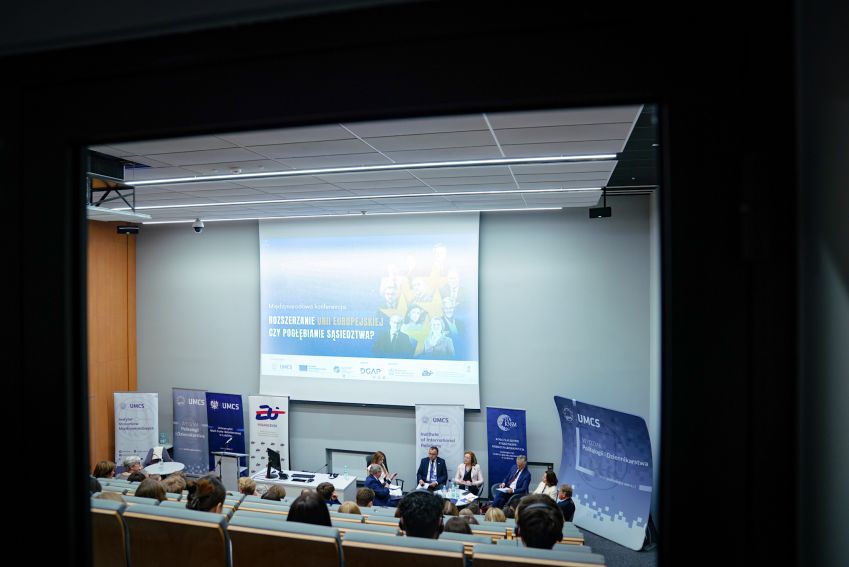 Konferencja pt. "Rozszerzanie UE czy pogłębianie...