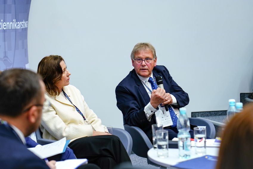 Konferencja pt. "Rozszerzanie UE czy pogłębianie...