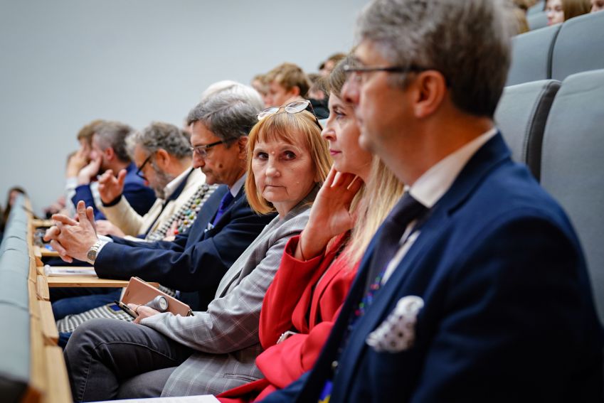 Konferencja pt. "Rozszerzanie UE czy pogłębianie...