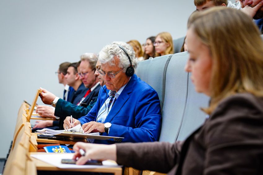 Konferencja pt. "Rozszerzanie UE czy pogłębianie...