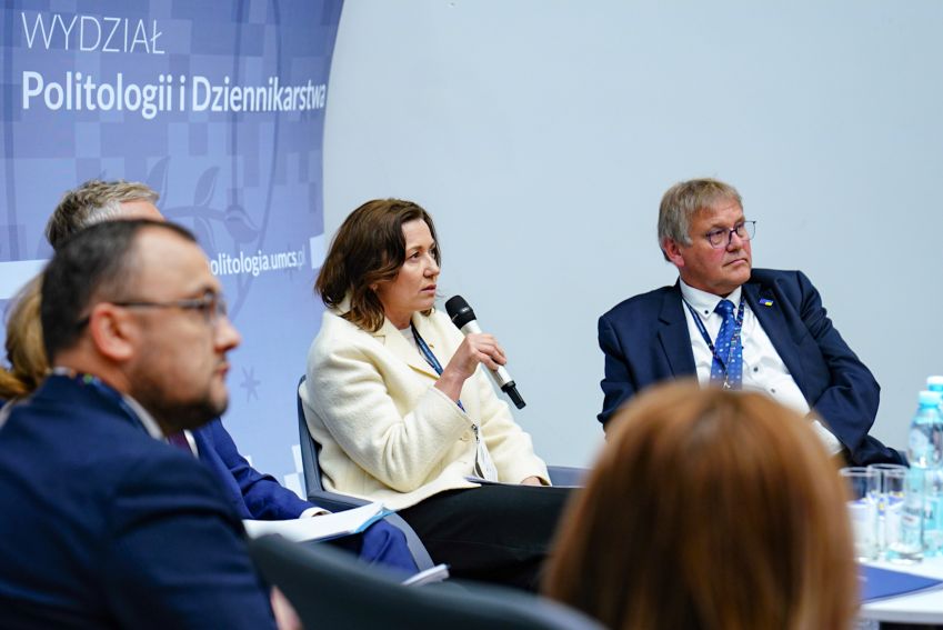 Konferencja pt. "Rozszerzanie UE czy pogłębianie...